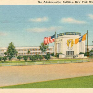 Linen Postcard, New York City, 1939 Worlds Fair, Administration Building