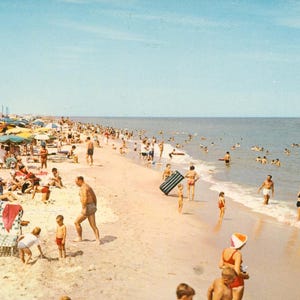 Chrome Postcard, Rehoboth Beach, Delaware, Beach, Hotels