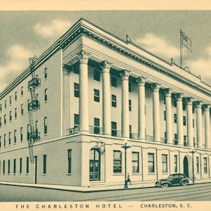 Linen Postcard, Charleston, South Carolina, Charleston Hotel, ca 1930