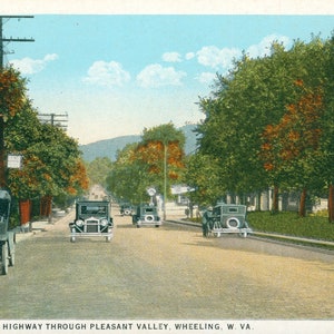 Linen Postcard, Wheeling, West Virginia, National Highway Through Pleasant Valley