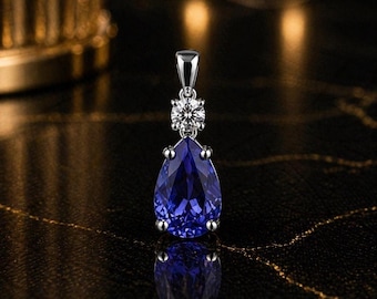 Pendentif cadeau d'anniversaire avec saphirs naturels taille poire et diamants de 4,50 cts en or blanc massif 14 carats