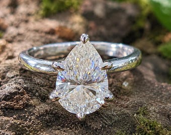 Bague d'anniversaire avec diamant naturel taille poire de 3,00 carats en or blanc massif 14 carats pour elle