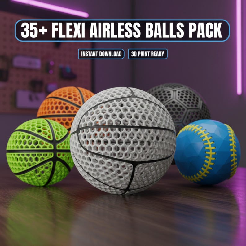Op de afbeelding: Een verzameling van vijf luchtloze ballen in verschillende kleuren, waaronder groen, oranje, grijs en blauw. De ballen hebben een uniek honingraatontwerp en worden aangeduid als een "35+ Flexi Airless Balls Pack". De afbeelding vermeldt ook "Direct downloaden" en "3D Print Klaar".