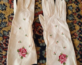 Antique Embroidered Kid Leather Gloves