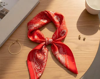 Rotes Satin Paisley Bandana Tuch : Vintage Western Kopftuch Accessoire