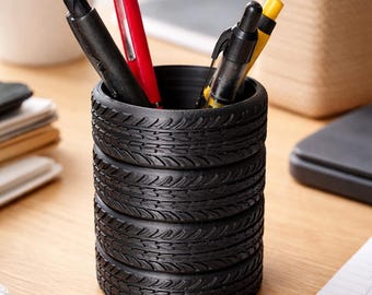 Maceta para bolígrafos con forma de pila de neumáticos