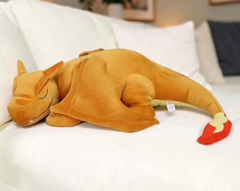 Grande Charizard de Pelúcia Dormindo – Brinquedo de Almofada de Dragão