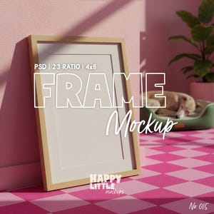Peut inclure: Maquette de cadre en bois avec un passe-partout blanc, appuyée contre un mur rose. Le texte "FRAME Mockup" est affiché en blanc, ainsi que "HAPPY LITTLE mockups" et "No. 015". Un chien se repose dans un lit vert en arrière-plan.