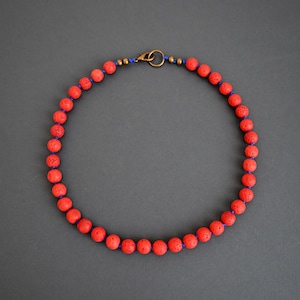 Rote Lava Perlen Choker Halskette, Handgeknüpfte Halskette aus Blauer Kordel