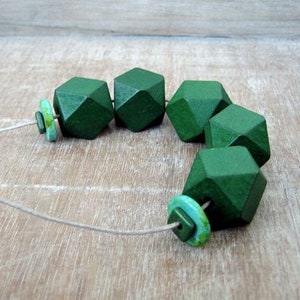 Dark green geometric necklace with wooden beads and adjustable length image 1