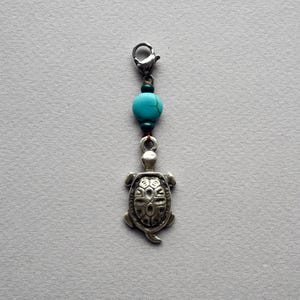 Dije colgante impermeable de tortuga, cierre de plata con cuentas desmontables, diseño playero, hebilla para traje de baño estilo océano, accesorio para bolso o cartera.