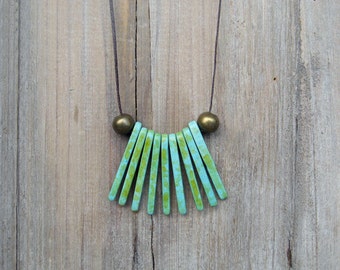Green fringe ceramic necklace with spike beads and adjustable length
