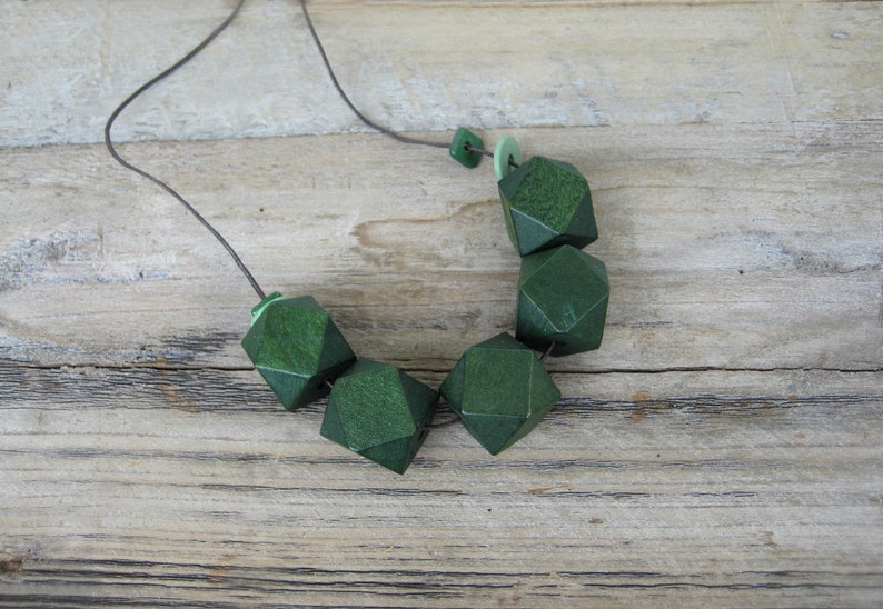 Dark green geometric necklace with wooden beads and adjustable length image 3