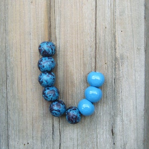 Sautoir bleu avec perles rondes en céramique, longueur réglable image 6