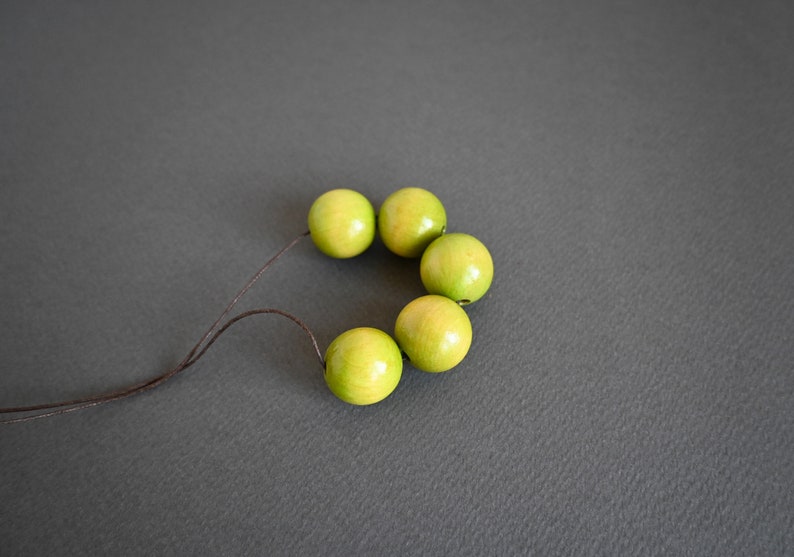 Apple Green wooden necklace with round beads and adjustable length image 3