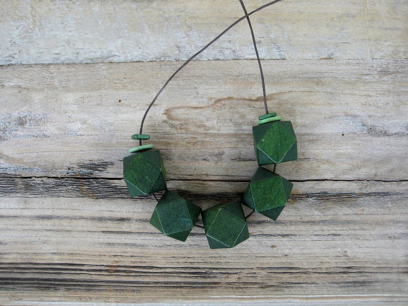 Dark green geometric necklace with wooden beads and adjustable length image 4