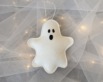 White Felt Ghost Ornament for Halloween Decorating, Felt Decorations, Home Decor, Autumn Decor, Ghost Decorations,