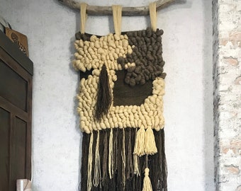 Tapiz marrón grande, colgante de pared tejido a mano, arte de fibra de lana natural, tapiz de pared boho, decoración de arte de pared de madera a la deriva