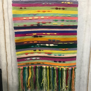 Arazzo da parete colorato, arazzo artistico tessuto a mano, arte in fibra di lana naturale, decorazione da parete boho, decorazione da parete per camera da letto, arte da parete per soggiorno