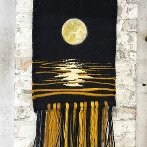 Woven wall hanging "A walk to the moon", Handwoven fiber art, Wool wall tapestry, Boho wall decor, Moon phase wall decor, Handmade gift
