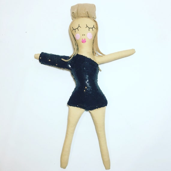 queen b doll
