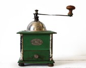 AMAZING PEUGEOT green french wooden and metal coffee GRINDER modele Valentigney - coffee Mill - Shabby chic