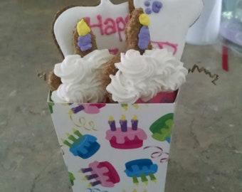 Regalos personalizados para perros de cumpleaños, golosinas para perros de cupcake en una caja de favores, regalo para mascotas