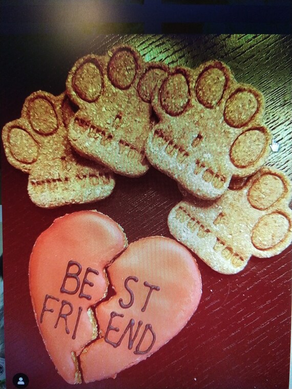 paw print dog treats