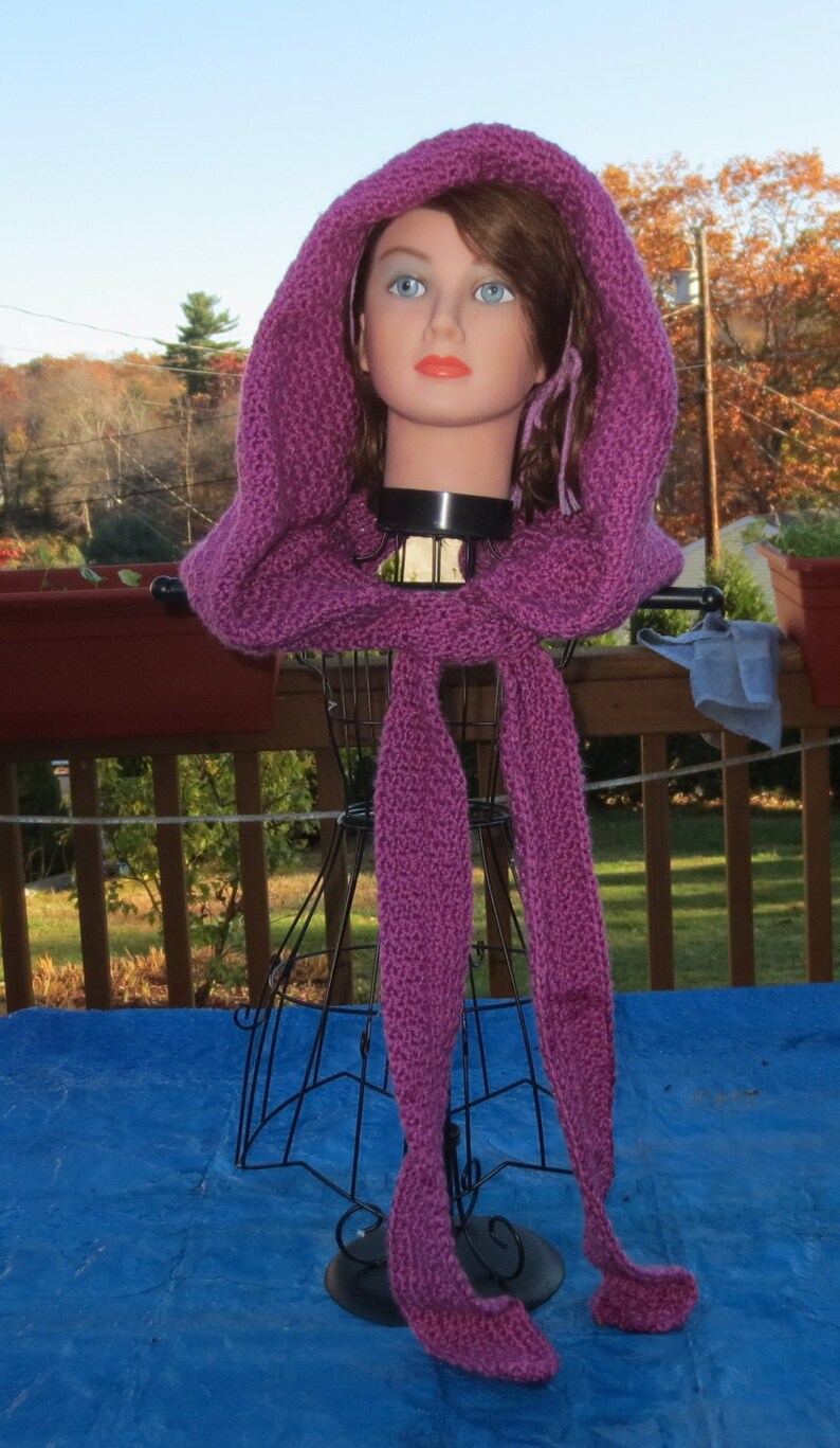 Large Women's Retro Hollywood Glam Style Hood and Scarf in image 0