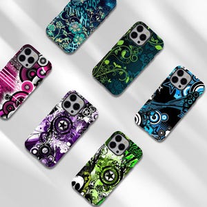 Könnte beinhalten: Sechs rechteckige Smartphone-Hüllen mit verschiedenen grafischen Mustern. Die Designs umfassen florale Motive in Türkis, grüne Schnörkel, pinke und schwarze Kreise, violette und schwarze Sternsymbole, blaue Sternexplosionen sowie grüne Sterne auf Schwarz.