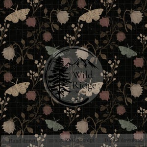 Puede incluir: Descarga digital de un patrón sin costuras con fondo oscuro y cuadrícula. El diseño incluye polillas, rosas y elementos florales en tonos apagados. El logotipo de Wild Ridge Studio está centrado.