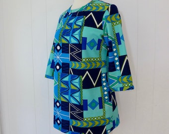 70's MOD Graphic Op Art Print Tunic Top Geometric Aqua Blue Poly Nylon Knit Shirt L