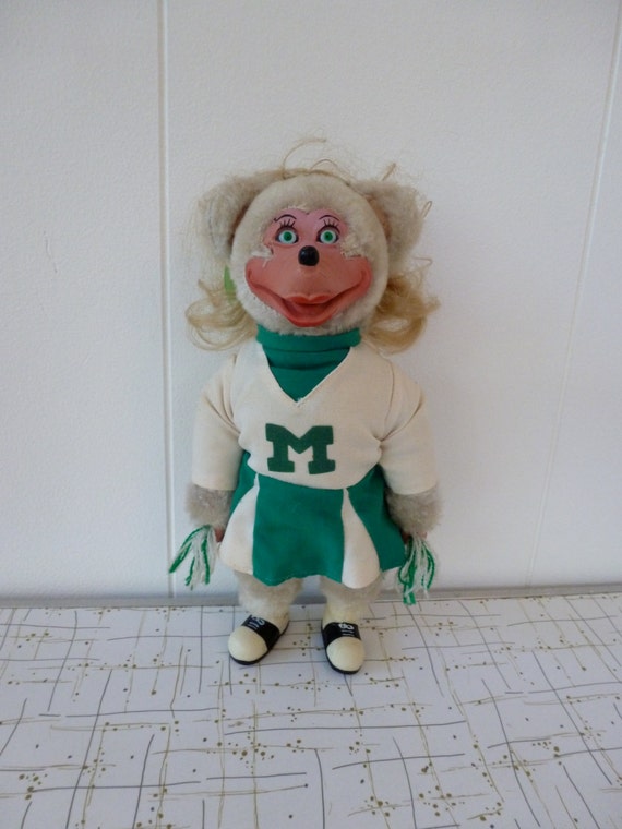 showbiz pizza plush