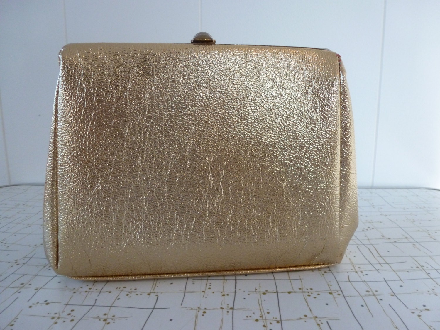 Box purse with chain hotsell