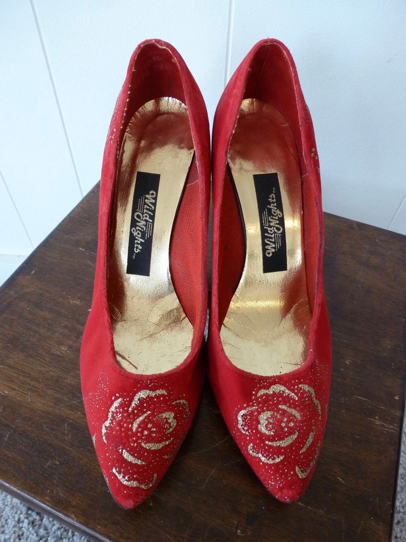 red velvet heels