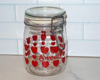 Carlton Glass Vintage SWEETS Bale Canister Jar ~ Food Storage ~ .3/4 Liter Glass Canister ~ Red Hearts ~ Vintage 1980's Kitchen
