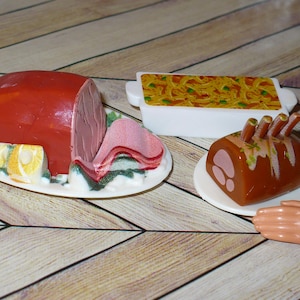 Barbie Doll Accessories ~ Food Kitchen ~ Thanksgiving Christmas Holiday Ham Roast Mac & Cheese  Set ~ 12&quot; Fashion Doll Miniature Food