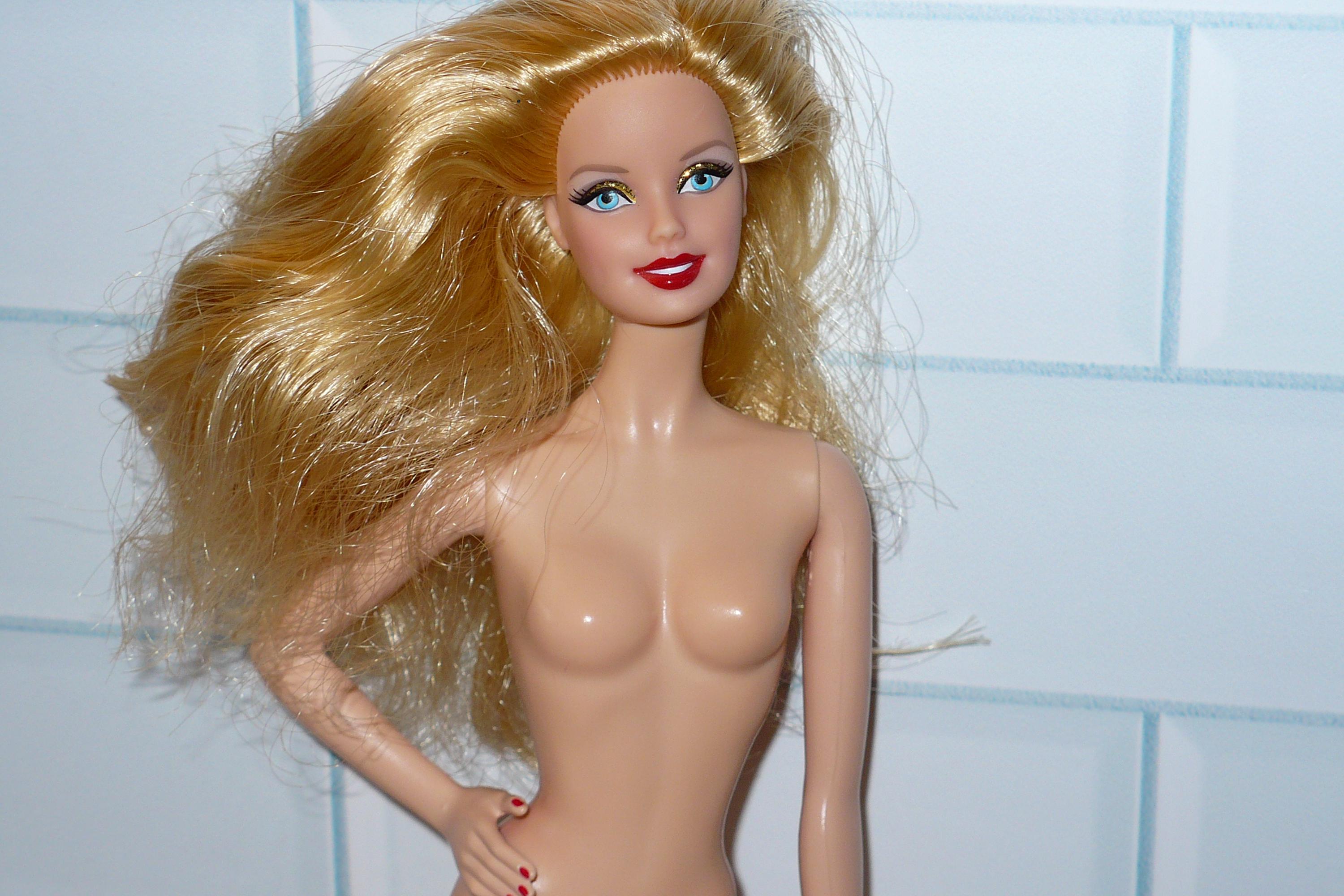 Barbie Looks AA Model Muse et 4 tenues OOAK | UK