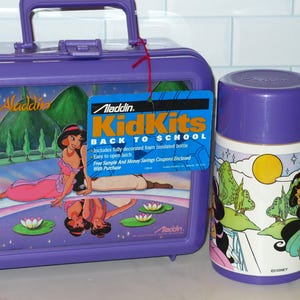Vintage 1990's Disney Aladdin and Jasmine Purple Plastic Lunch Box