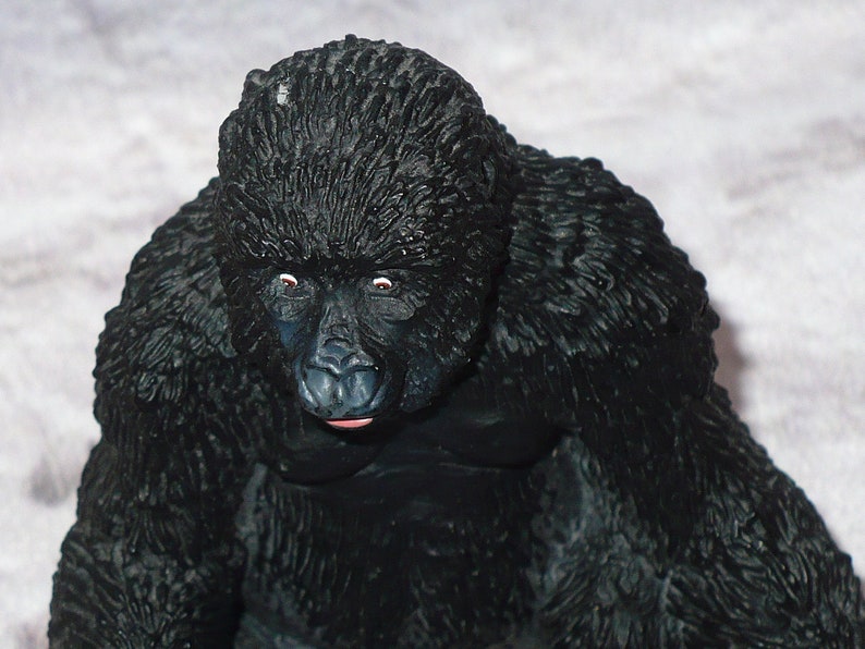 Vintage 1990 Safari Ltd Black GORILLA Animal Figure 4 tall Silverback Lowland