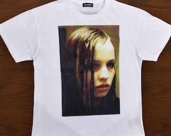 Camiseta de manga corta con retrato de Christina de Christiane F Fall Street, modelo "pelo mojado", de la RAF Simons 18AW.