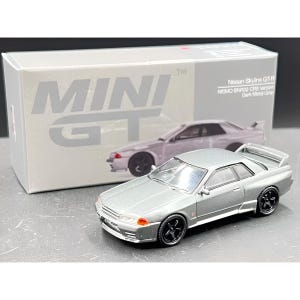 Mini GT Nissan Skyline GT-R R32 Nismo CRS Version 1:64 Diecast Model Car