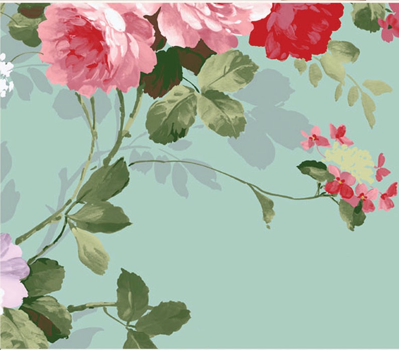 Puede incluir: Una pintura de acuarela de rosas rosas y rojas con hojas verdes sobre un fondo azul claro.