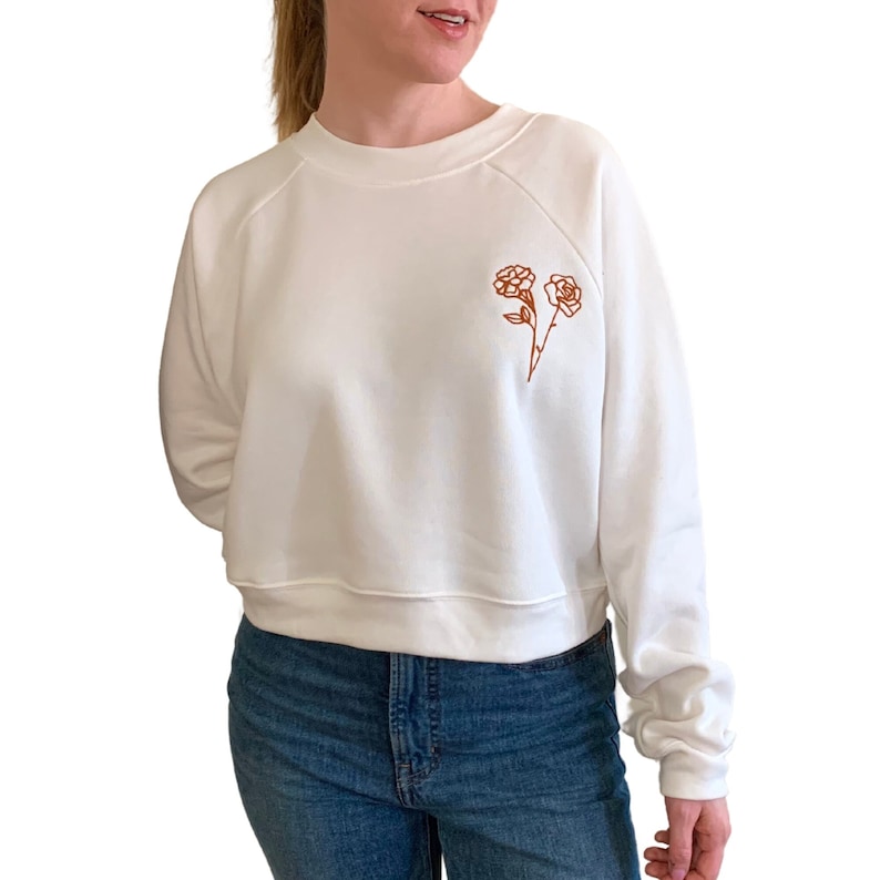 Personalized Birth Month Flower Sweatshirt, Chain Stitch Embroidery Birth Flower Bouquet Shirt, Custom Kids Birthday Crewneck Gift for Mom image 1