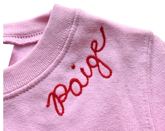 Custom Toddler Sweatshirt. 2T Shirt Embroidery. Name on Collar. Chainstitch Embroidery. Personalized Gifts. Kids Sweatshirt Embroidered name