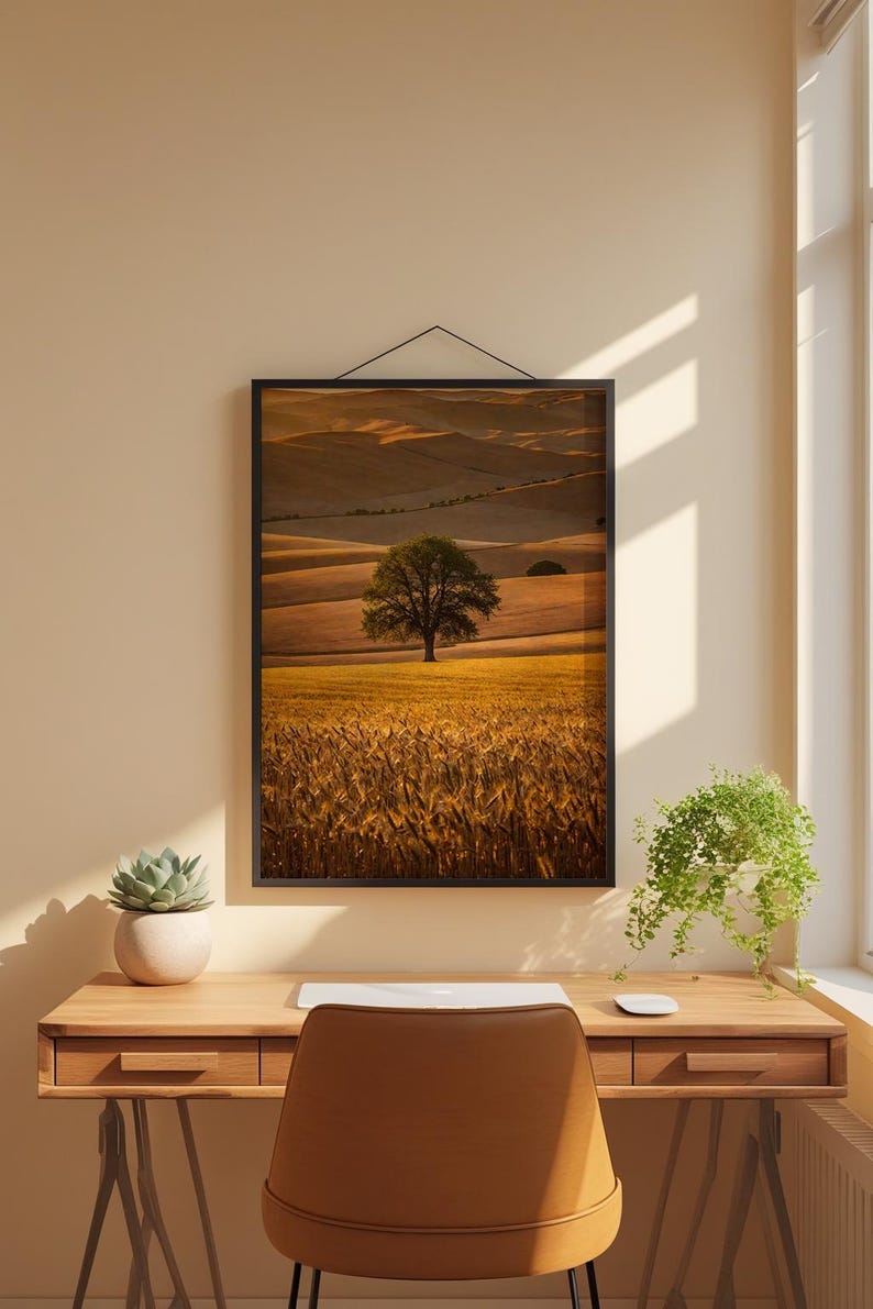 Arte paisajístico de la Toscana / Póster de colinas onduladas / Impresión de una campiña dorada imagen 1