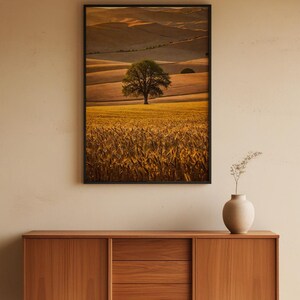 Arte paisajístico de la Toscana / Póster de colinas onduladas / Impresión de una campiña dorada imagen 5