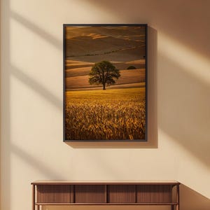 Arte paisajístico de la Toscana / Póster de colinas onduladas / Impresión de una campiña dorada imagen 2