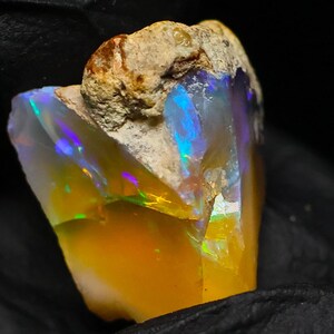 Naturlig etiopisk opal Wole grov sten | Flerfärgad opalkristall | Smyckestillverkning (5,50 karat)