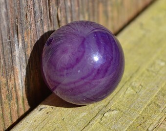 Purple stripes agate 16mm round DB367